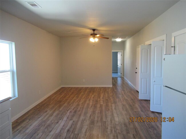 Foto del edificio - 626 W Crawford St