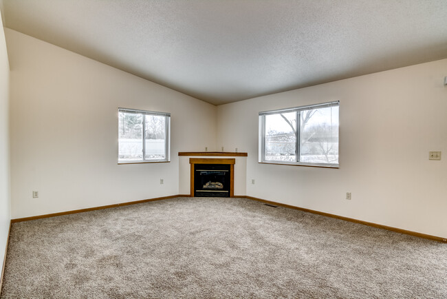 Building Photo - 270 Scheidler Rd