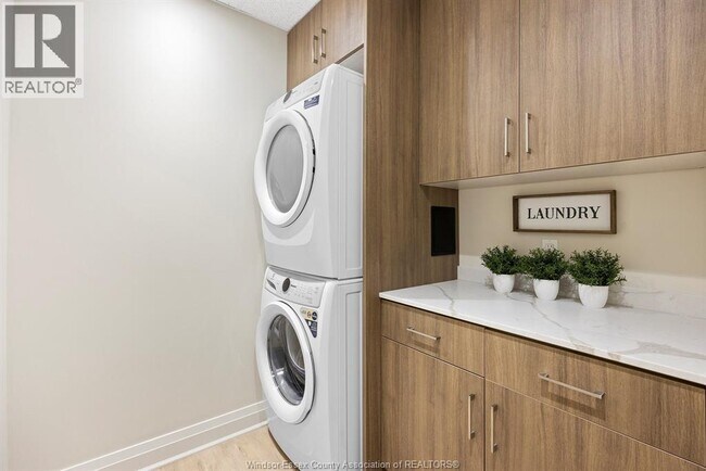 Photo du bâtiment - 1826 Wyoming Ave