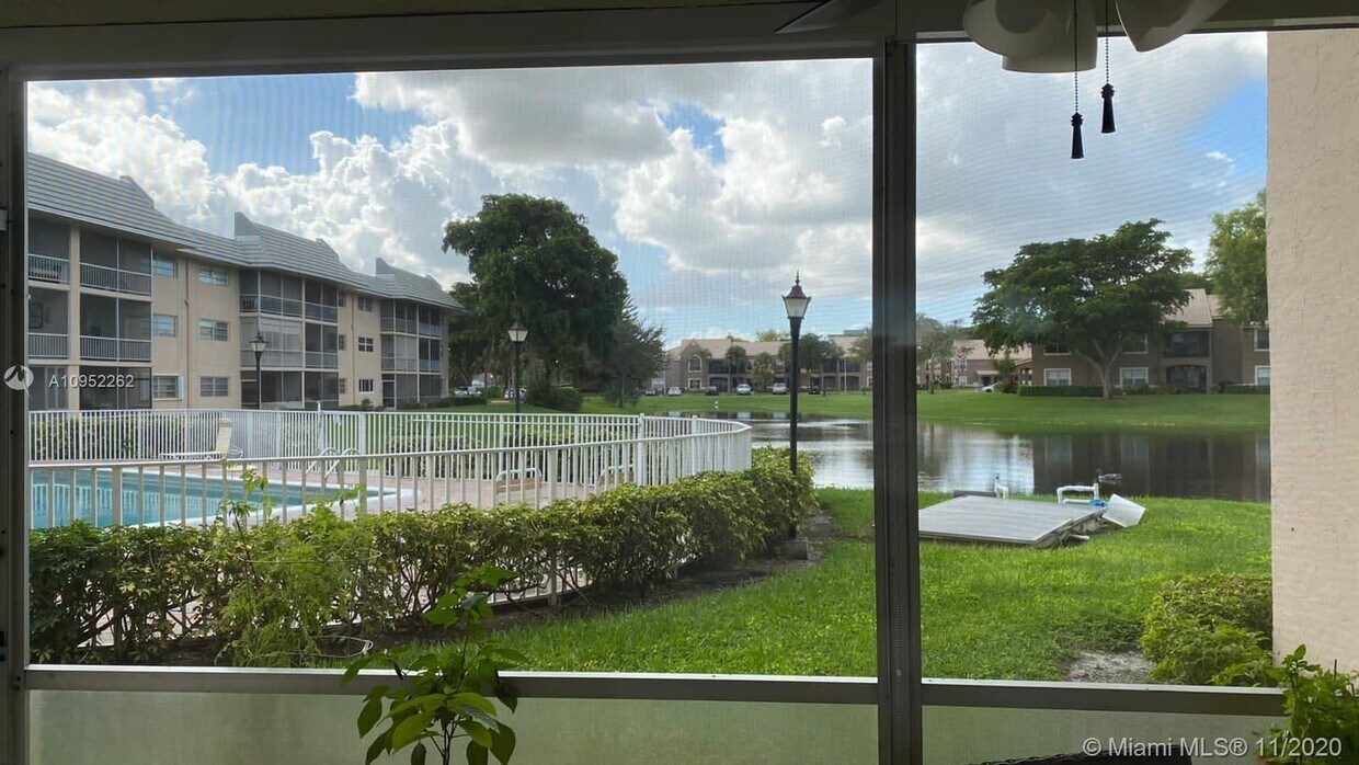 Foto principal - 2850 Forest Hills Blvd