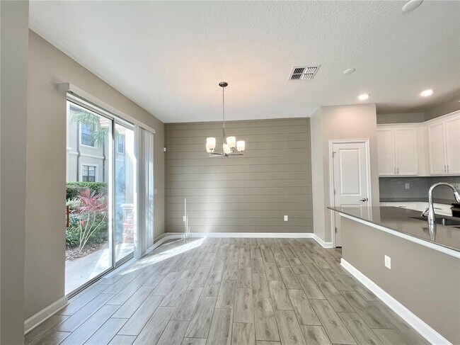 Building Photo - 1347 Shinnecock Hills Dr