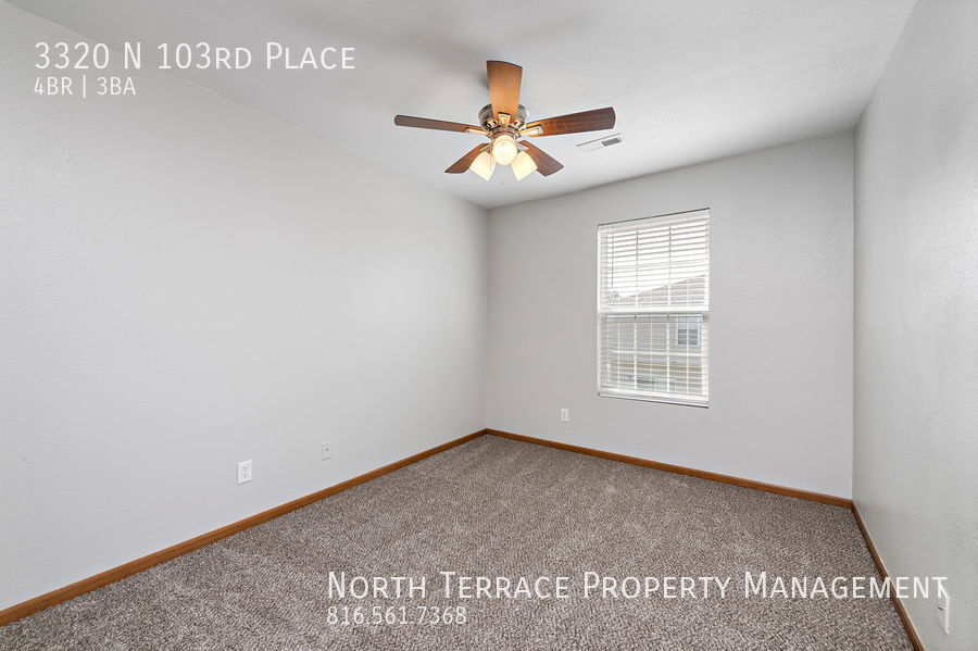 Primary Photo - Updated 4BR 2.5BATH Townhouse in Kansas Ci...