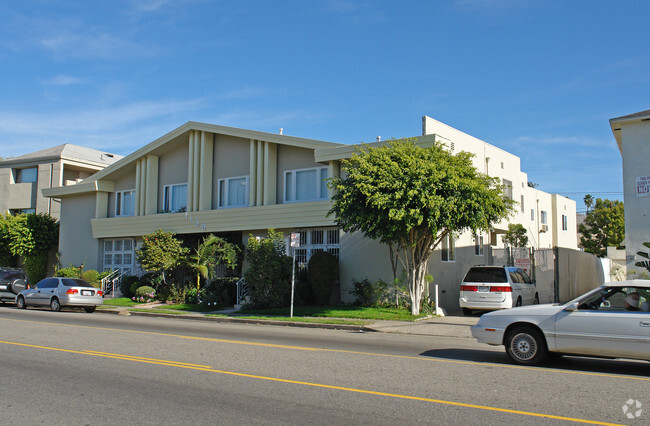 Foto del edificio - 1130 S Fairfax Ave