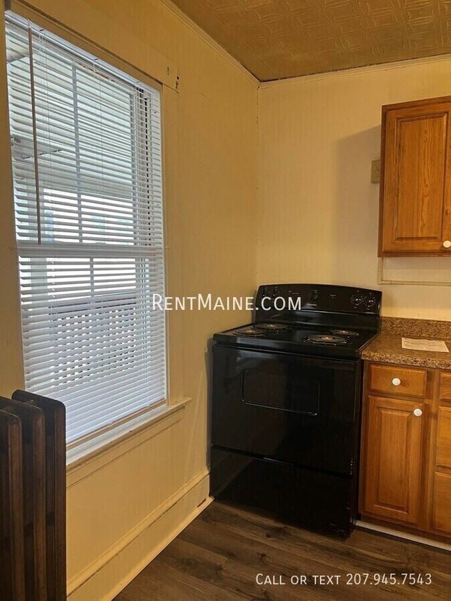 Foto del edificio - 591 Main St