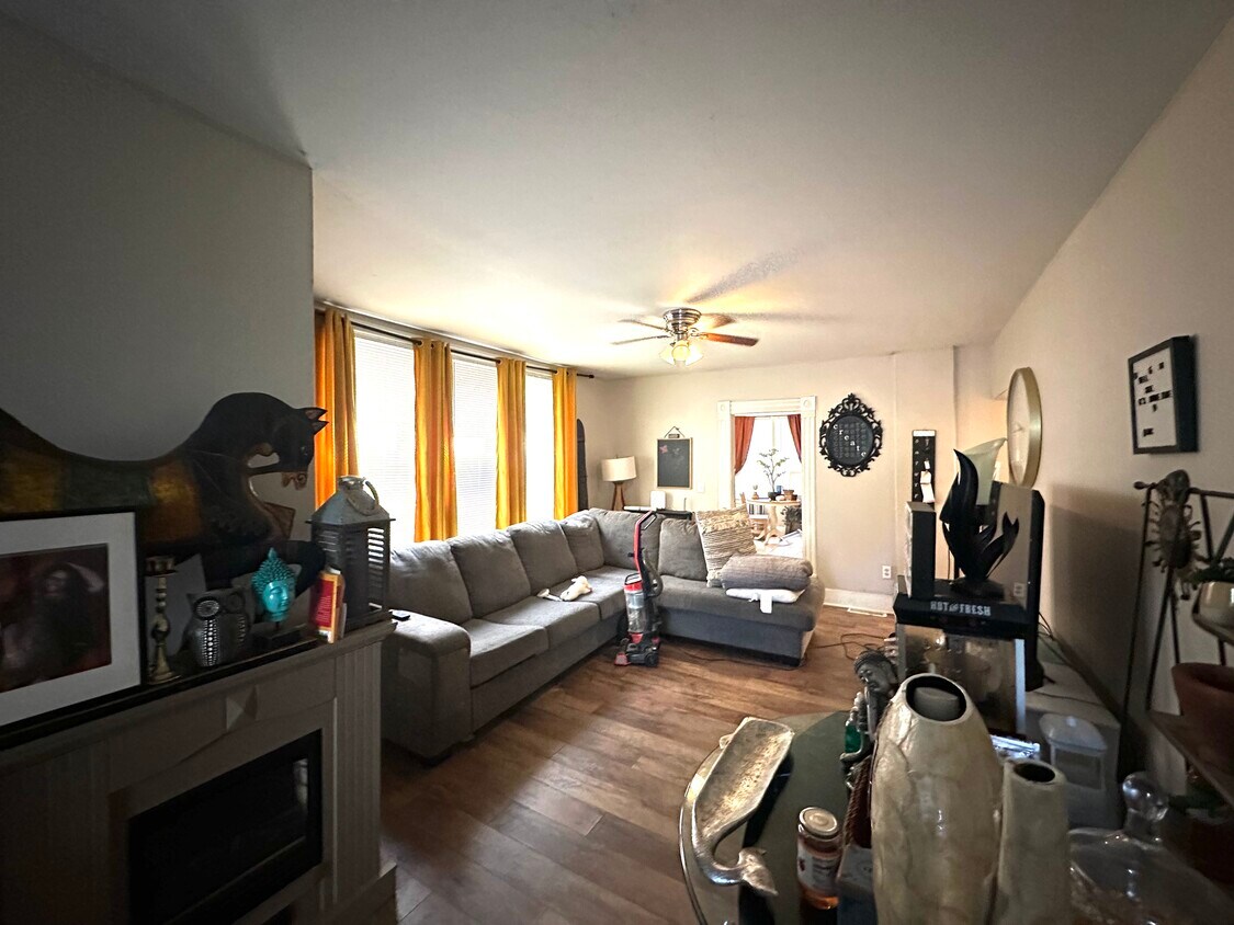 Foto principal - 2563 N Bartlett Ave