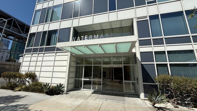 Foto del edificio - EPIC REA - Watermark-Fabulous Penthouse-Vi...