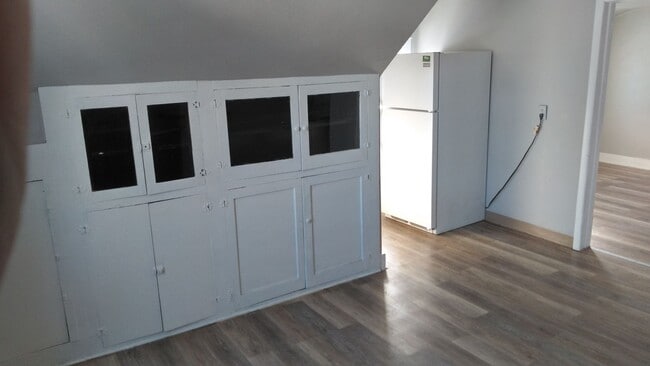 Foto del edificio - 1204 Shawano Ave