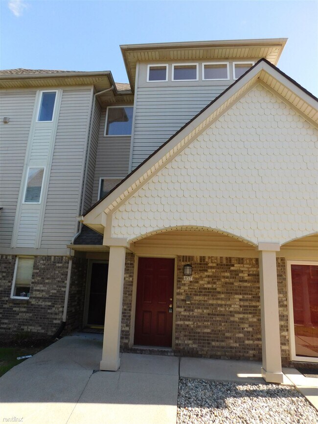 3 br, 2 bath Condo 857 Brandon Ave Three... Condo for Rent in