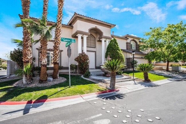 Foto del edificio - 8901 Goldstone Ave