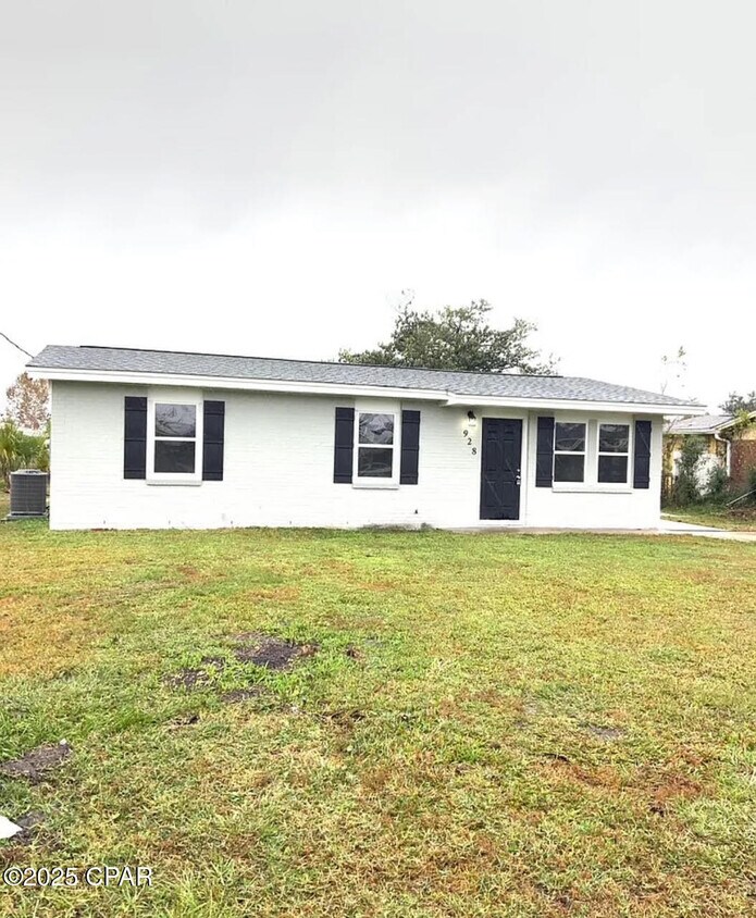 Foto principal - 928 Green Tree Rd
