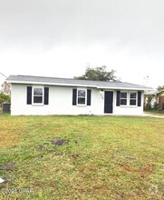 Building Photo - 928 Green Tree Rd