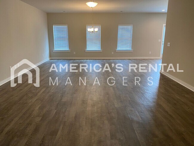Building Photo - Home for Rent in Jasper, AL!! Available to...