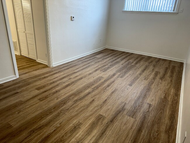 Foto del edificio - 503 N Milwaukee Ave