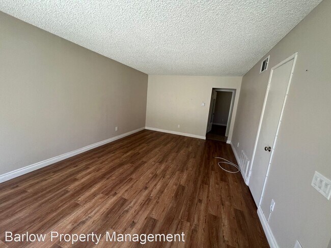 Building Photo - 2 br, 1 bath House - 9139 Village 9