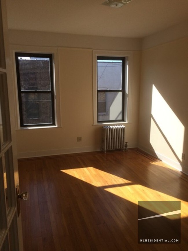 Building Photo - 4518 42nd St