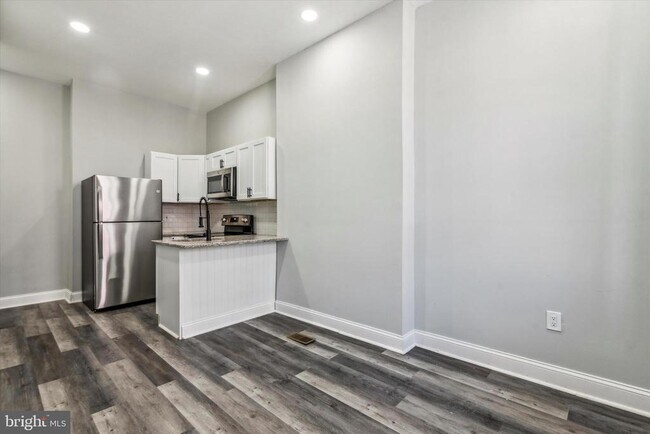 Building Photo - 2943 N Camac St