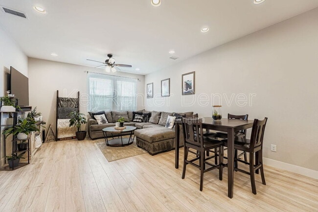 Foto del edificio - 16259 E Elk Dr