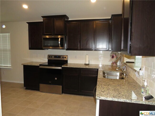 Building Photo - 2505 Creekside Hills Blvd