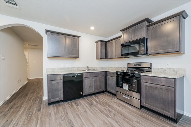 Foto del edificio - 13712 Blue Jay Ct