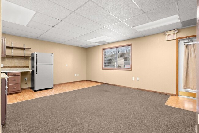 Foto del edificio - 1 Woodland Ave