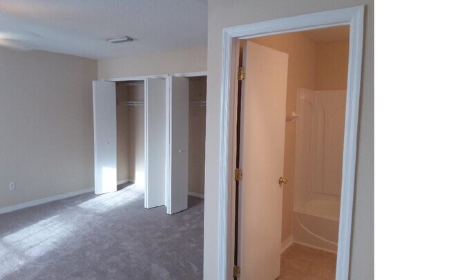 Dormitorio principal - 315 Redwood Ln