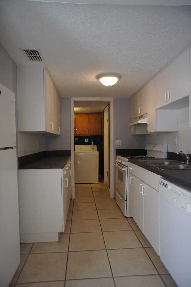 Foto del edificio - 37949 6th Ave