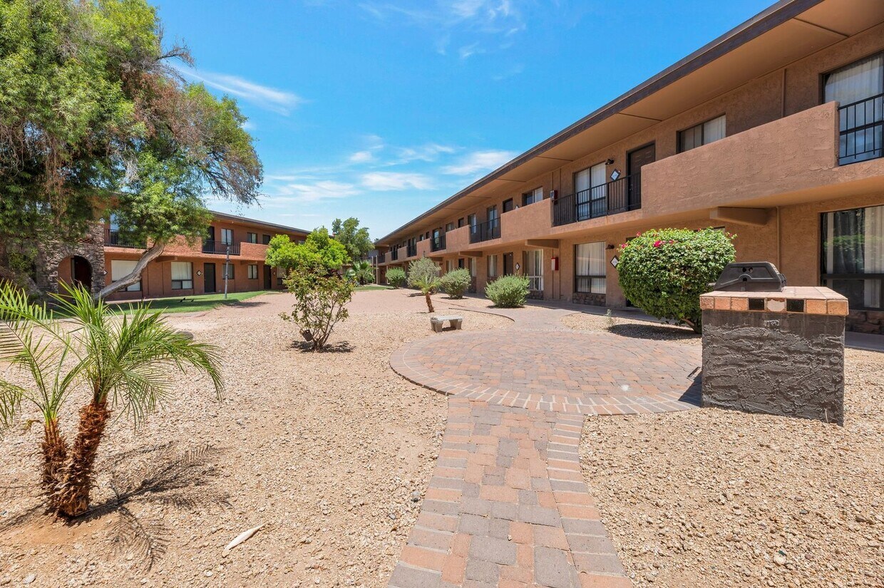 2-bedroom, 2-bathroom in Prime location! - 2-bedroom, 2-bathroom in Prime location!