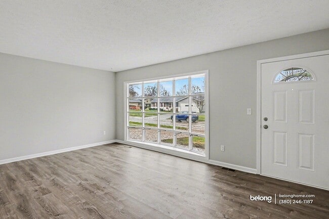 Building Photo - 217 Moorfield Dr