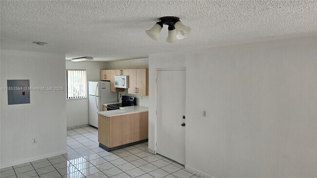 Foto del edificio - 2710 W 60th Pl