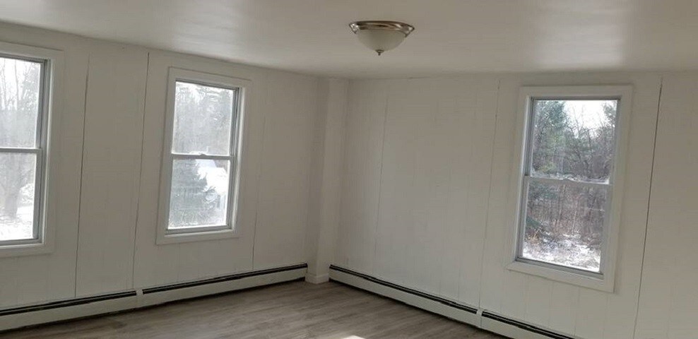 Building Photo - 78 Sanborn St