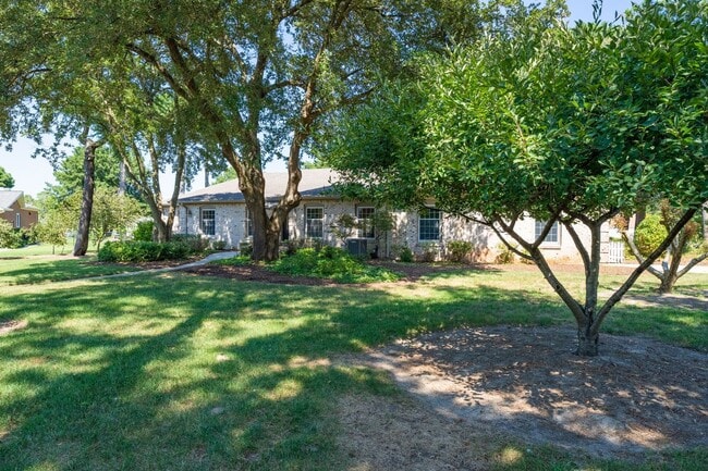 Building Photo - 2406 Jib Cir