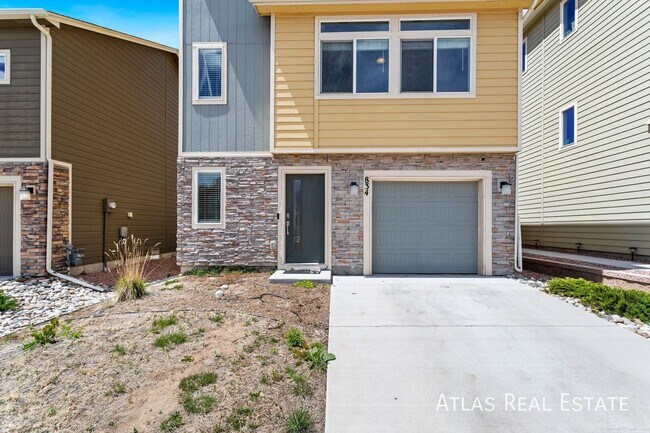 Building Photo - 834 Grissom Dr.