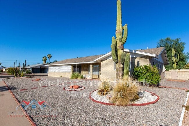 Building Photo - 245 N 61st Way
