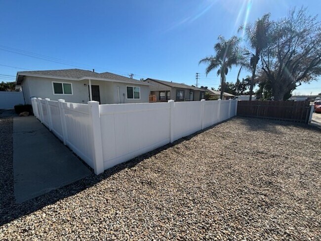 Foto del edificio - 3 Bedroom 2 Bath Home