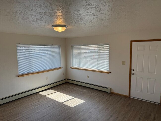 Foto del edificio - 3717 Alamogordo Dr NW