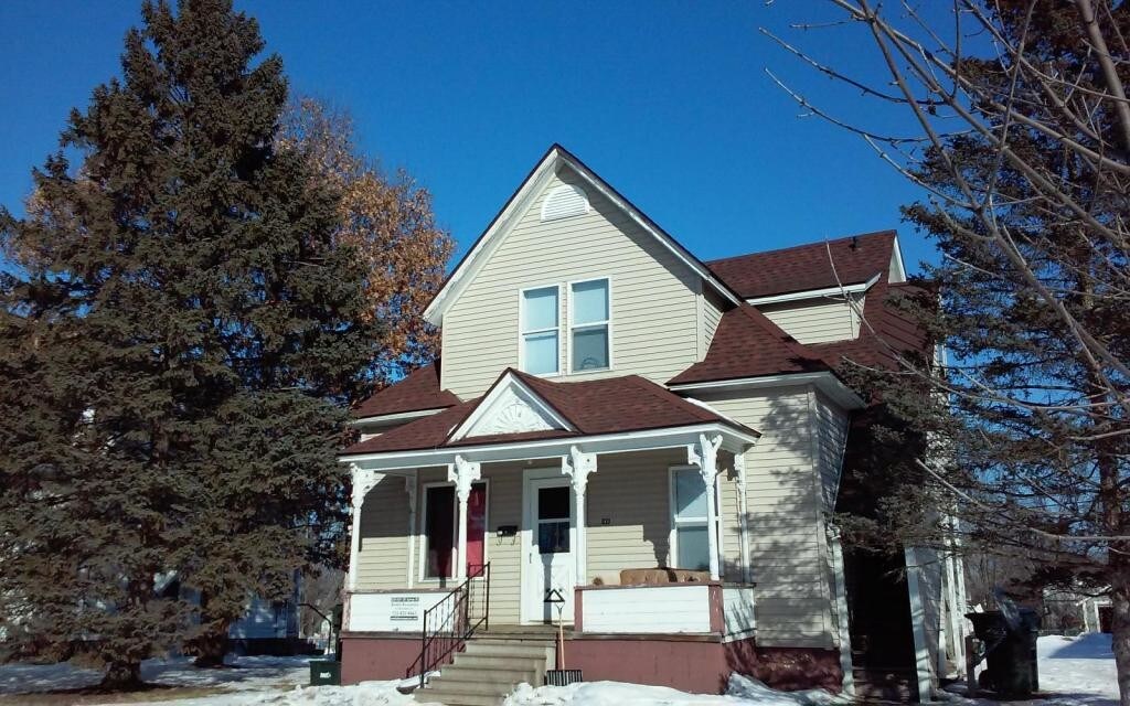 Primary Photo - 633 Spring Street