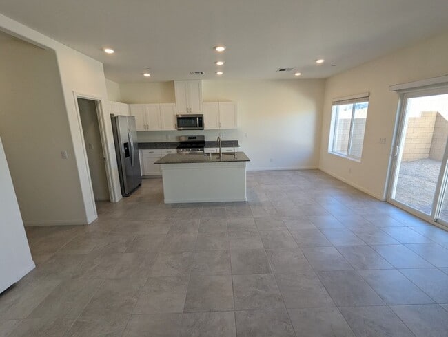Building Photo - 7071 Alabaster Peak St