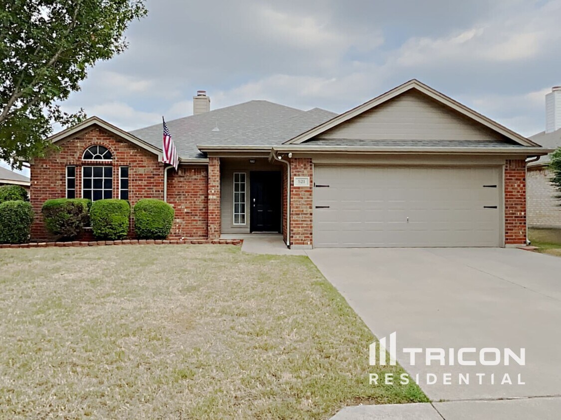 Foto principal - 521 Olive Street Crowley TX