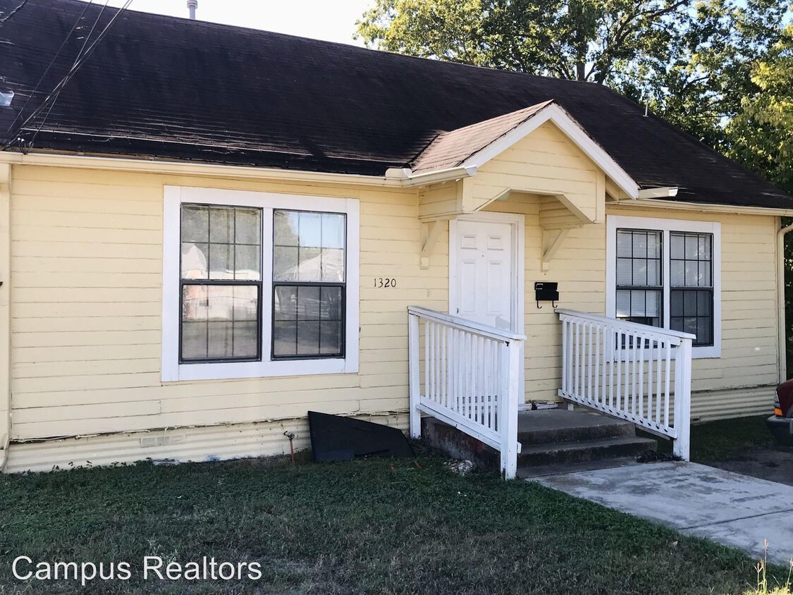 2 br, 1 bath House 1320 Wood Ave. House for Rent in Waco, TX