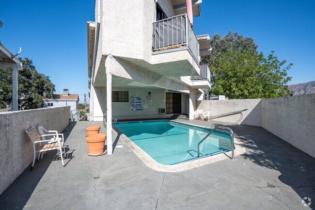 Building Photo - 7762 Foothill Blvd