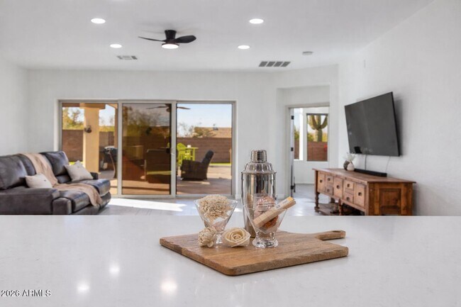 Foto del edificio - 8242 S Hidden Trail Ct