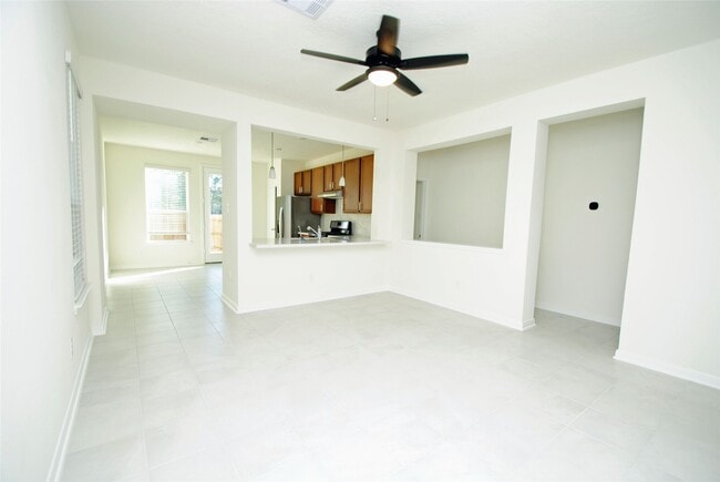 Building Photo - 9207 BetanCourt Ct