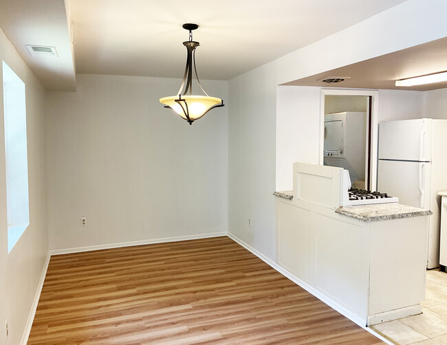 Dining Area - 7302 Cresheim Rd
