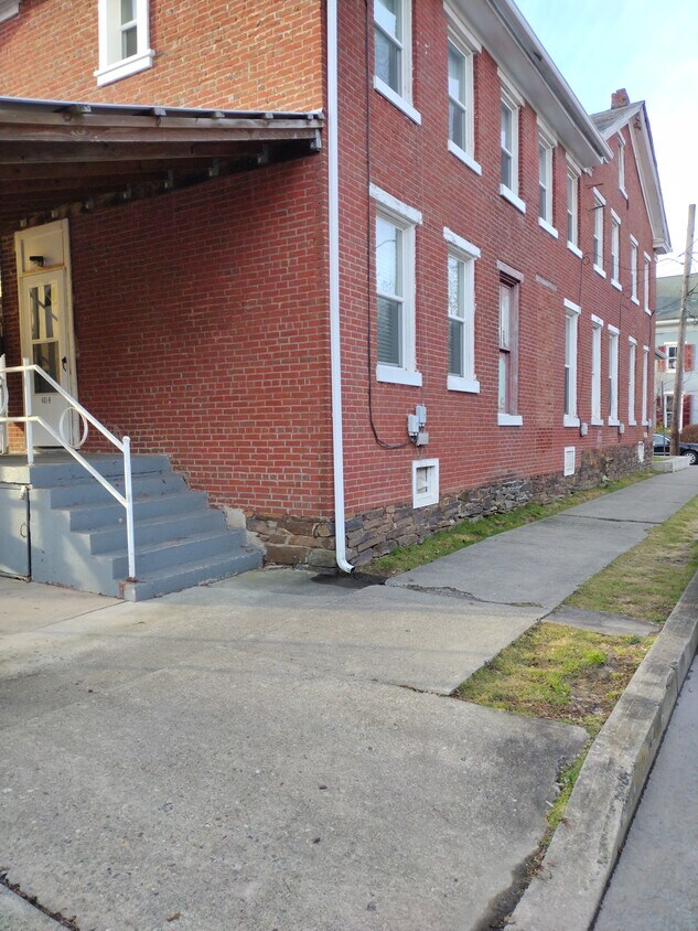 254 W Main St Unit 1, Bloomsburg, PA 17815 Apartments in Bloomsburg