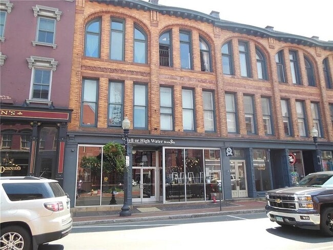 Building Photo - 134 Washington St