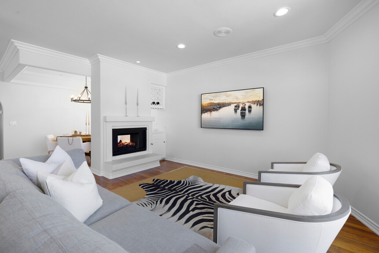 Primary Photo - 1321 W Bay Ave