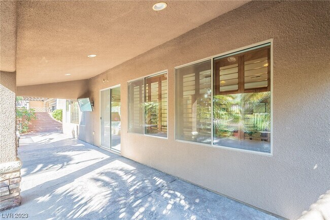 Building Photo - 2757 Laguna Seca Ave