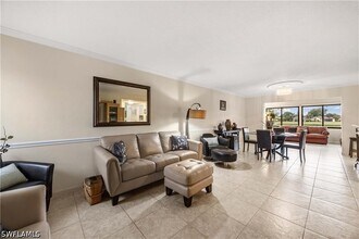 Building Photo - 3195 Boca Ciega Dr