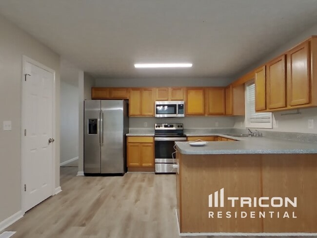 Building Photo - 102 Melleray Ct