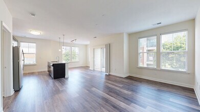 Interior Photo - The Courts at Huntington Station